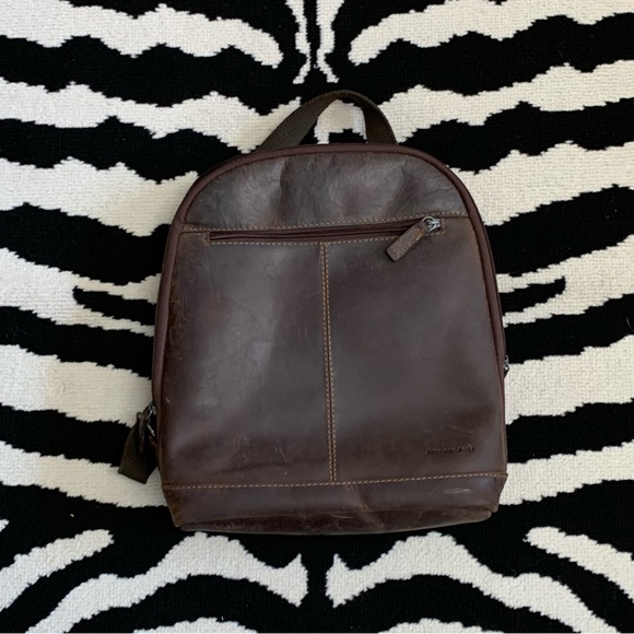 Jack Georges Voyager Convertible Backpack Crossbody Bag Brown - Picture 6 of 16